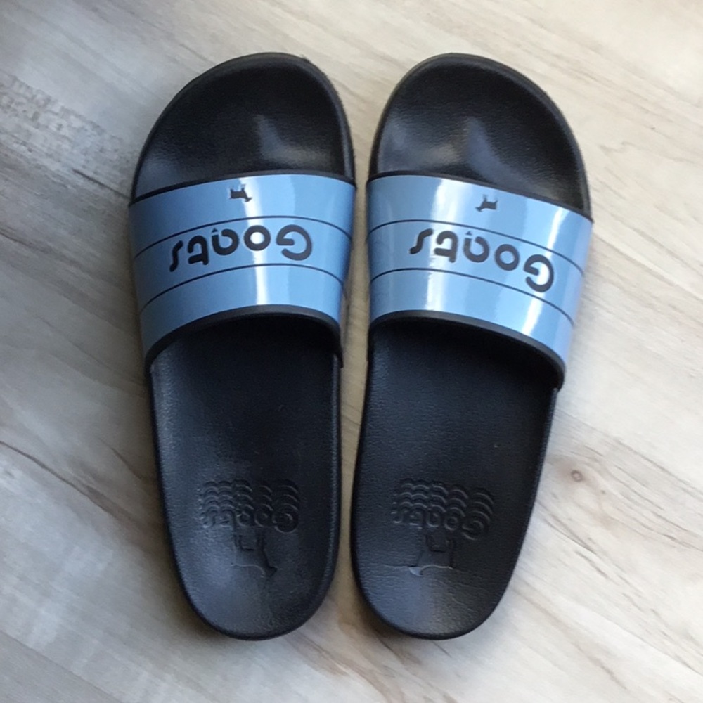 Goats slides size 8 EU 38
